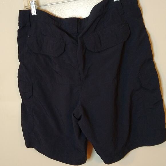 Kohls Men's size 34 navy blue Cargo shorts. - Picture 6 of 9